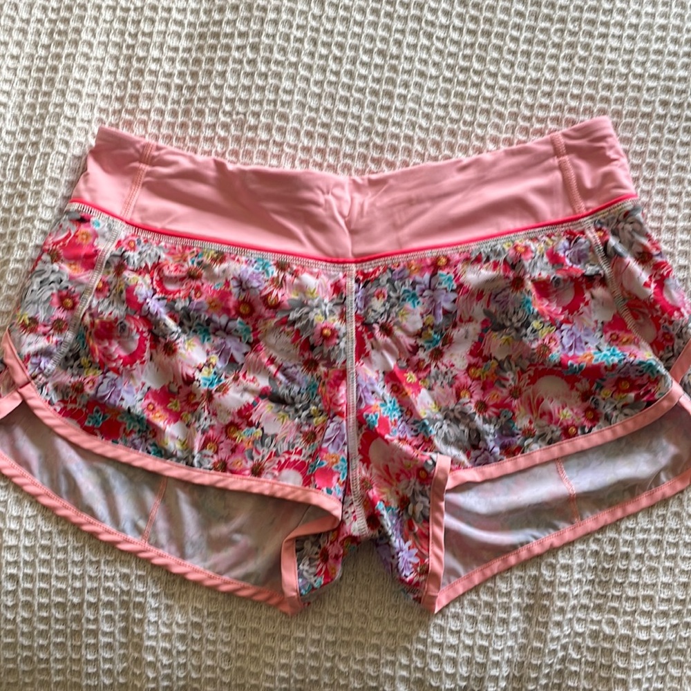 Lululemon short
